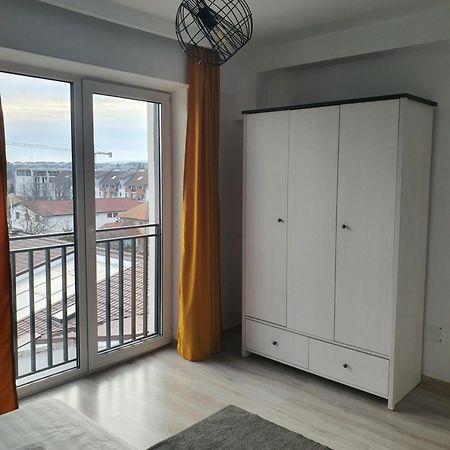 Apartament Mara Centru Apartment อัลบายูเลีย ภายนอก รูปภาพ