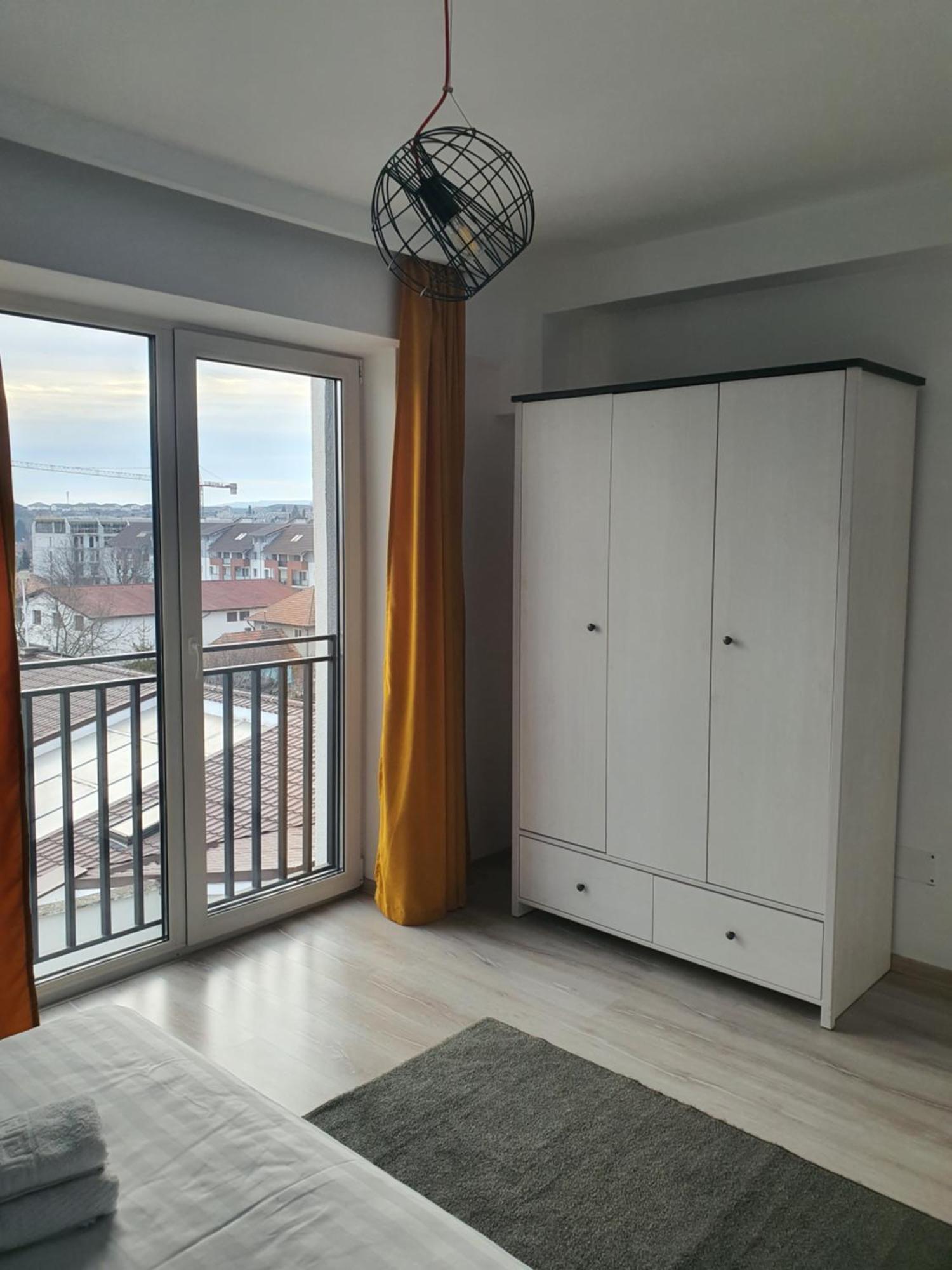 Apartament Mara Centru Apartment อัลบายูเลีย ภายนอก รูปภาพ